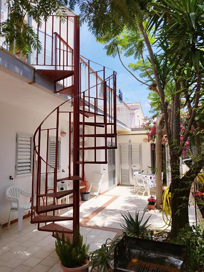 Garden Hotell Villaggio Azzurro Eksteriør bilde
